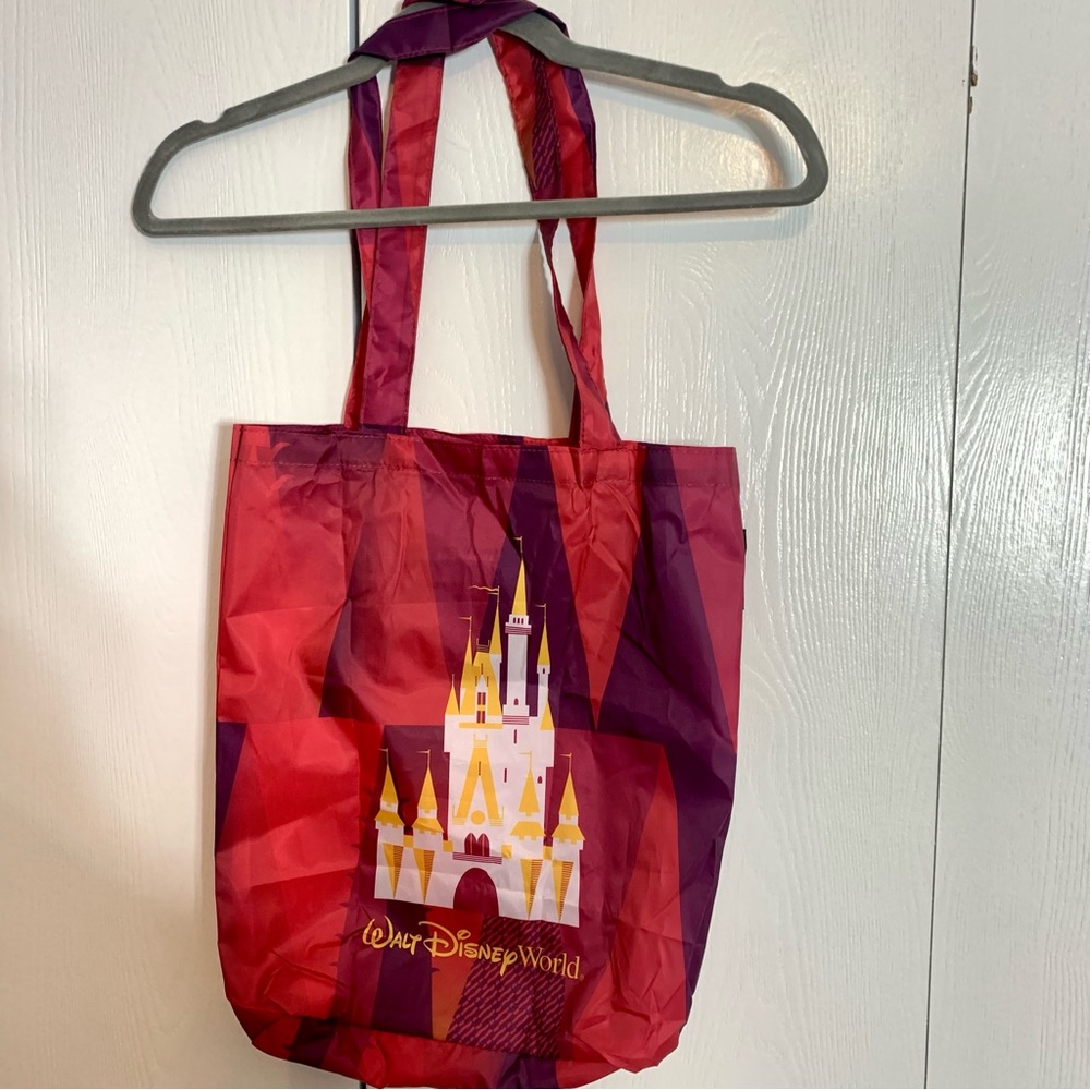 NWT. Starbucks Disney recycleable and reusable small tote.
